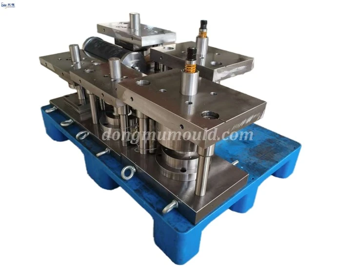 Experienced Manufacturer Of Precision Automotive Stainless Steel/Metal Parts Progressive Stamping Dies price