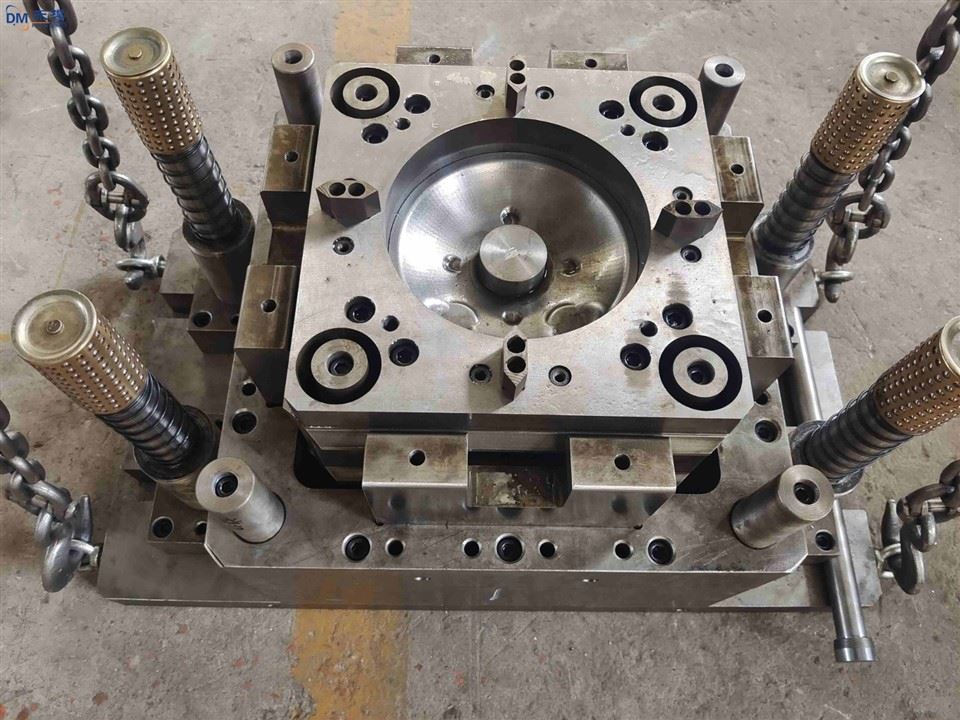 LPG Base, Handle Deep Drawings Dies, Metal Stamping Die suppliers